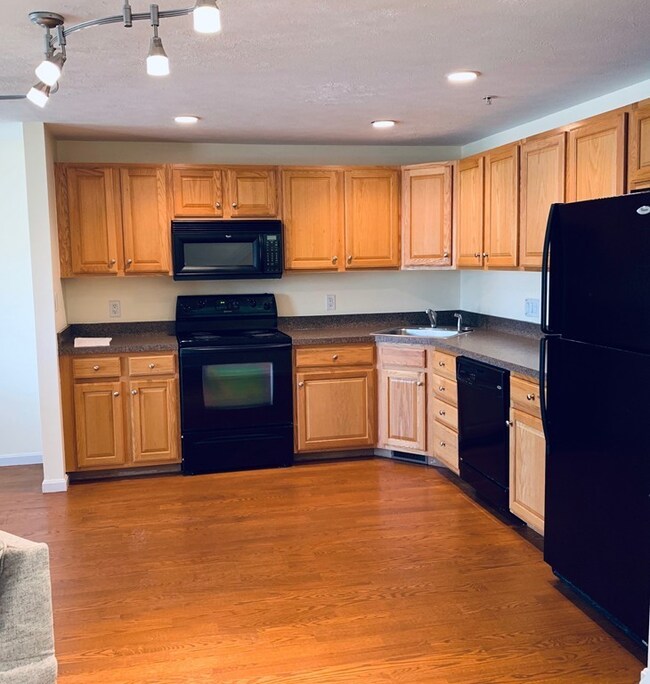 34 Mountain Laurel Ln, Fitchburg, MA 01420 - photo 3