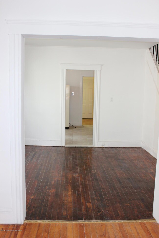 2212 Brown Ave, Scranton, PA 18509 - photo 5