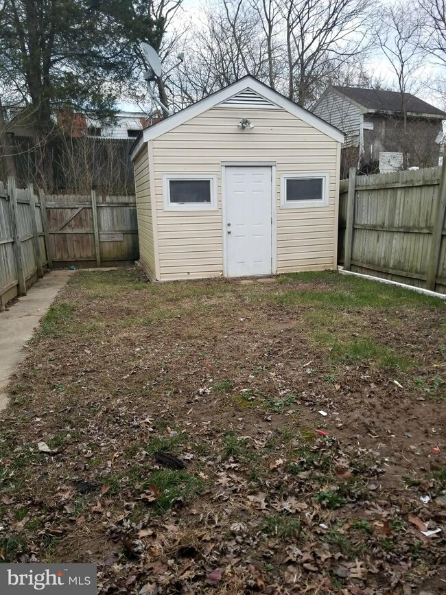 3113 Aspen Ct, Halethorpe, MD 21227 - photo 6