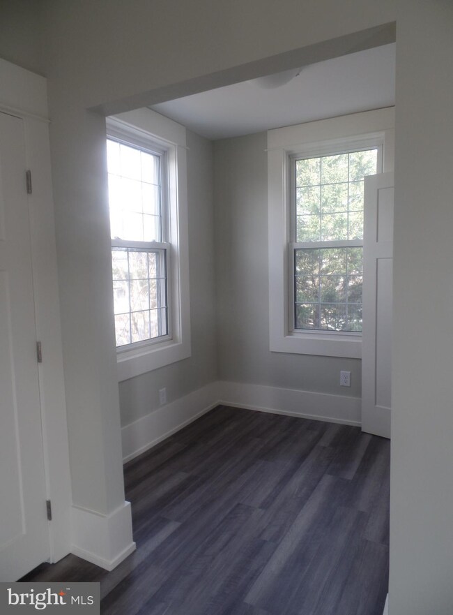 209 Cricket Ave unit 2, Ardmore, PA 19003 - photo 3