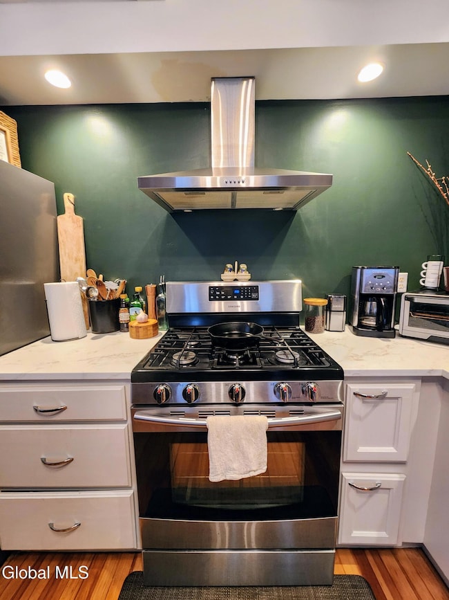 11 Ingersoll Ave, Schenectady, NY 12305 - photo 3