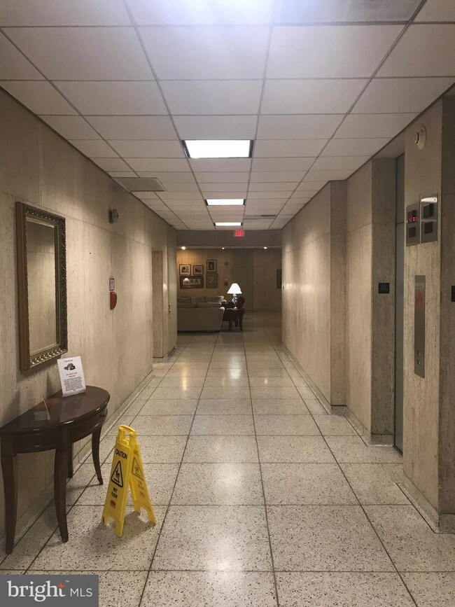 Riverside unit B317, Washington, DC 20024 - photo 4