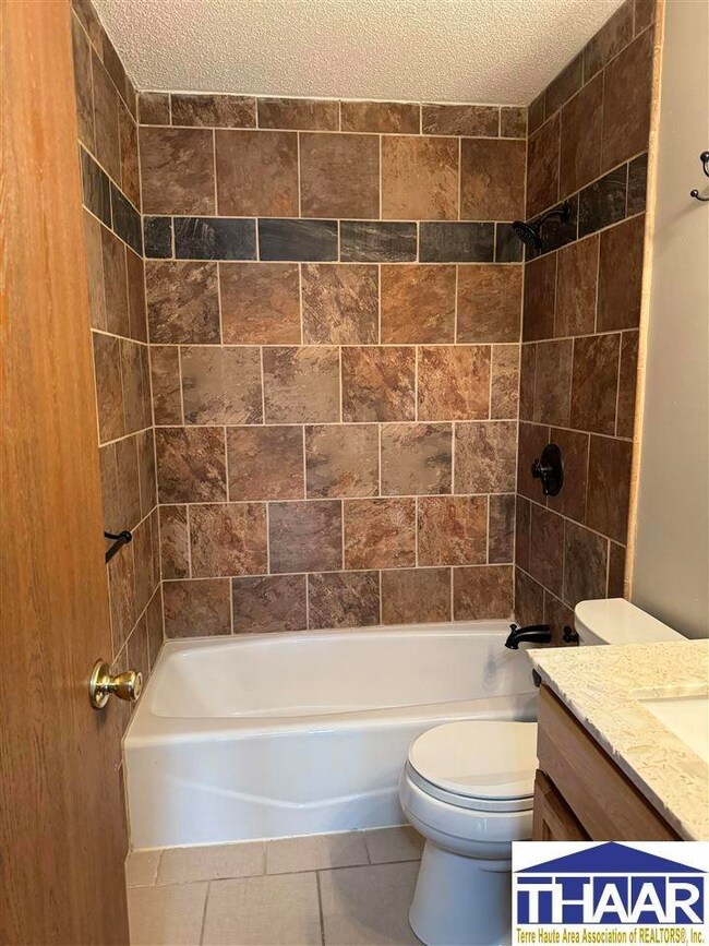 631 Frontier Ct, Terre Haute, IN 47803 - photo 6