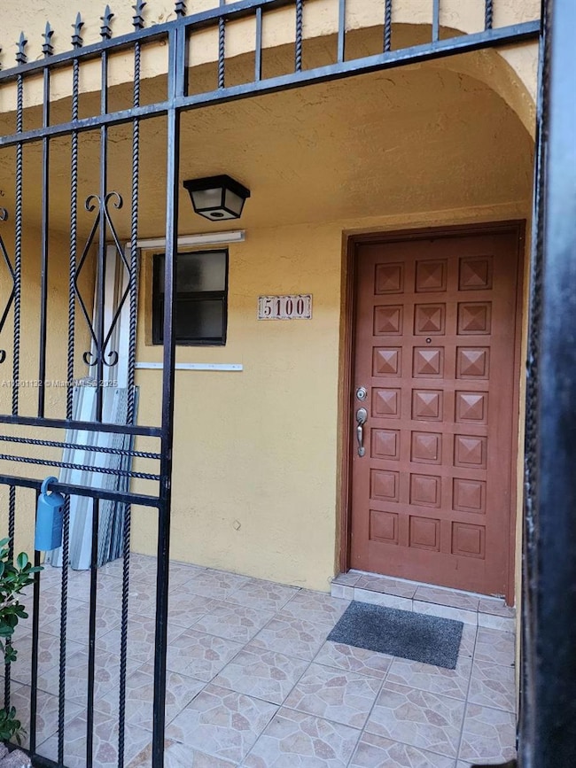 5100 W 12th Ln unit E7, Hialeah, FL 33012 - photo 4