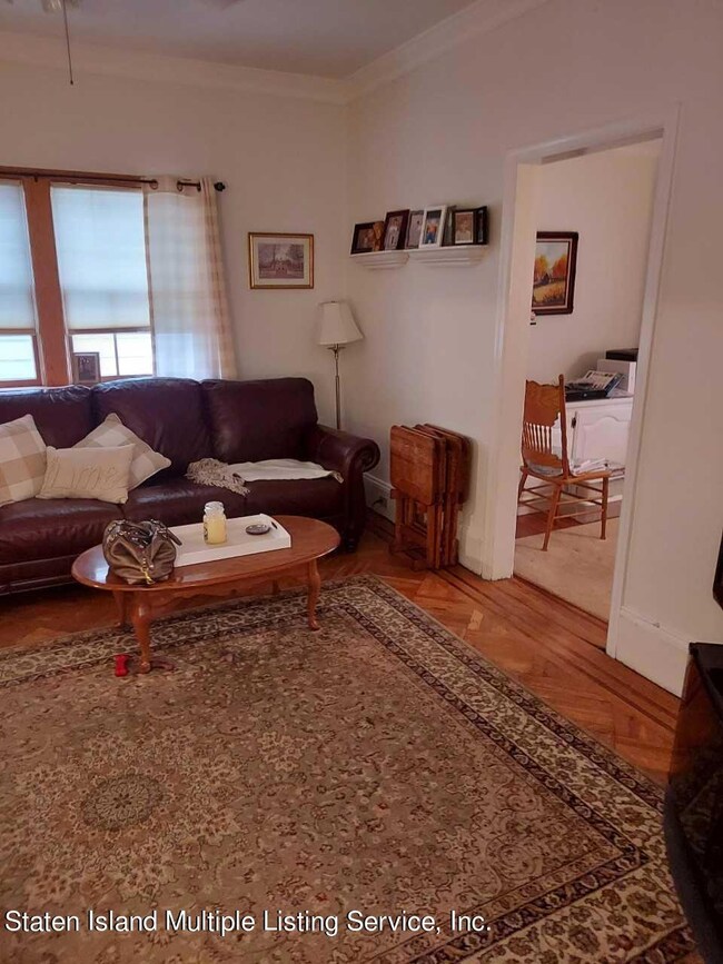 Lr to sunroom