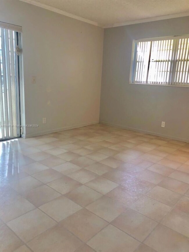 316 Camden N, West Palm Beach, FL 33417 - photo 7