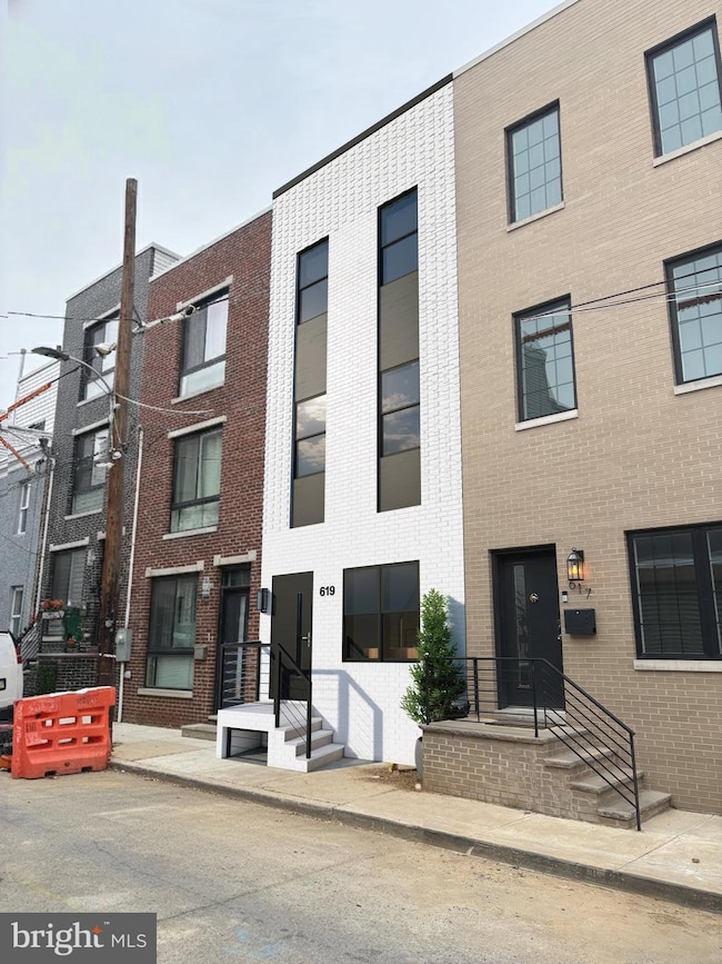 3004 Titan St, Philadelphia, PA 19146 - photo 5