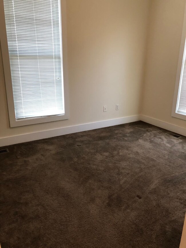 420 W 6th St unit C, Bloomington, IN 47404 - photo 5