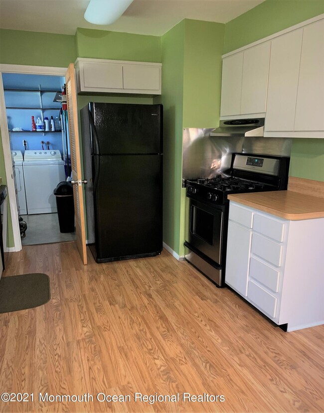 13 Disney Dr, Toms River, NJ 08755 - photo 2