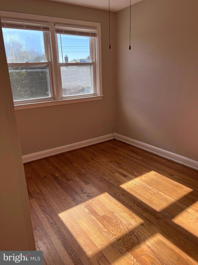 2160 Redthorn Rd, Middle River, MD 21220 - photo 7