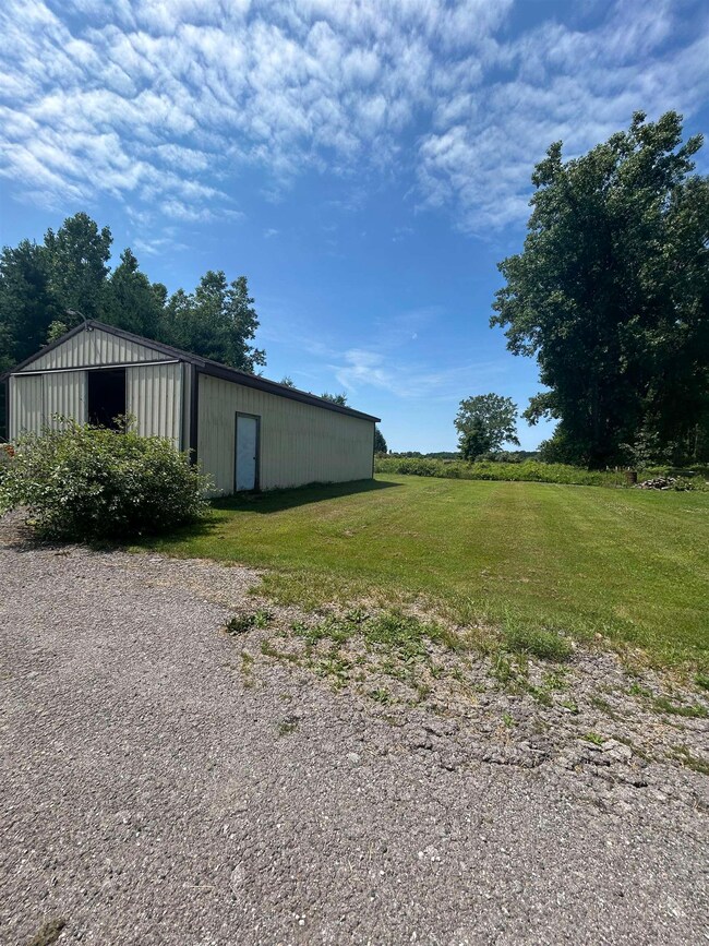 1257 Langdon Rd, Standish, MI 48658 - photo 2