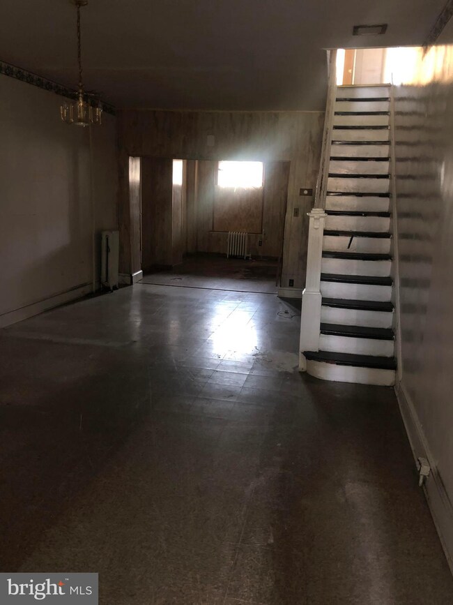 2724 The Alameda, Baltimore, MD 21218 - photo 5