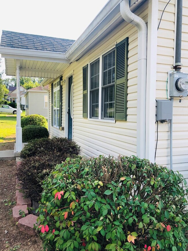 605 Highpoint Dr, Hopkinsville, KY 42240 - photo 5