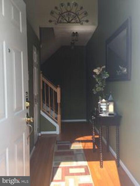 1194 Fetterbush Cir, Sykesville, MD 21784 - photo 2