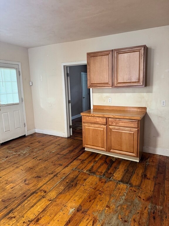 33 Thomas St unit 1, Southbridge, MA 01550 - photo 5