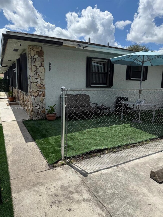 208 NW 7th St unit 1-2, Hallandale Beach, FL 33009 - photo 5