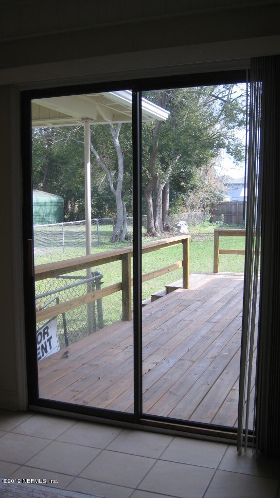 5413 Eulace Rd, Jacksonville, FL 32210 - photo 5