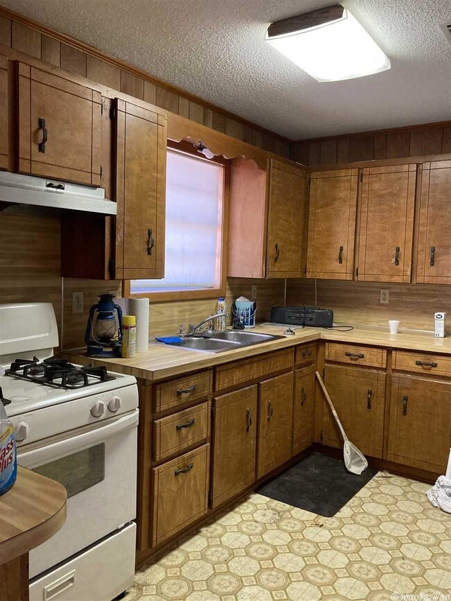 520 3rd Ave, Conway, AR 72032 - photo 7