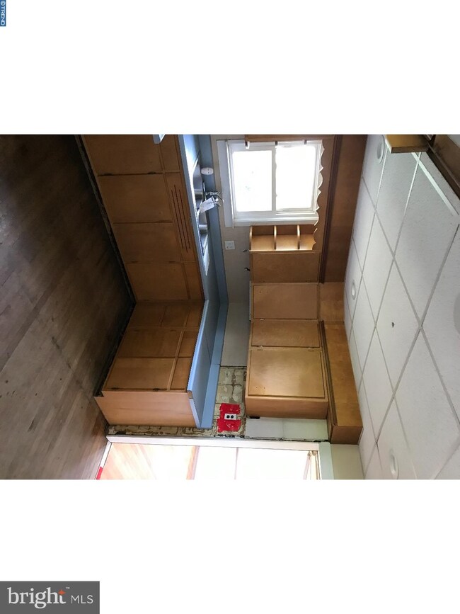 1524 Queen St, Reading, PA 19605 - photo 5