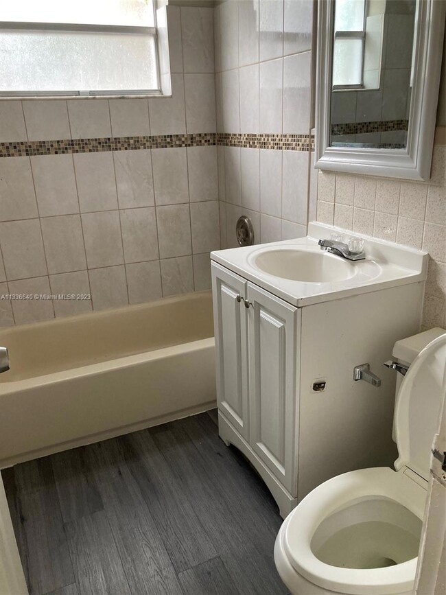 2348 Par Rd, West Palm Beach, FL 33409 - photo 4