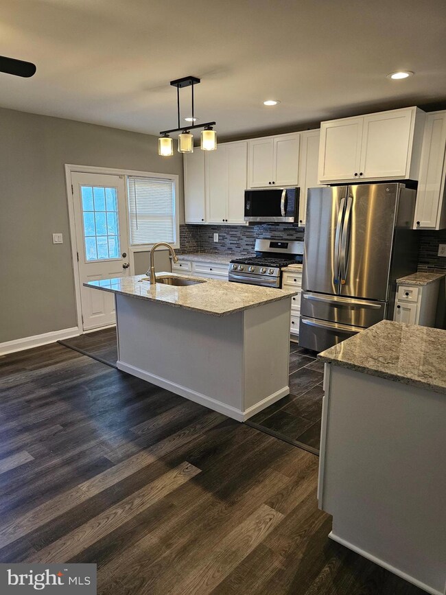 5711 The Alameda, Baltimore, MD 21239 - photo 7