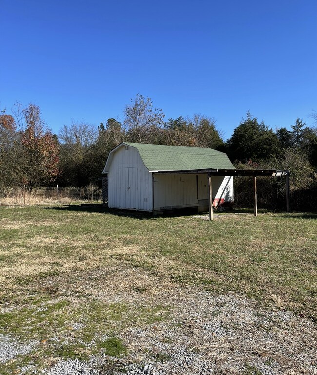 155 Hendon Memorial Rd, Shelbyville, TN 37160 - photo 5