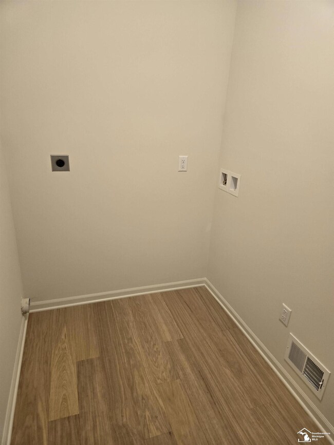 807 Plum Village Dr unit 57, Monroe, MI 48161 - photo 6