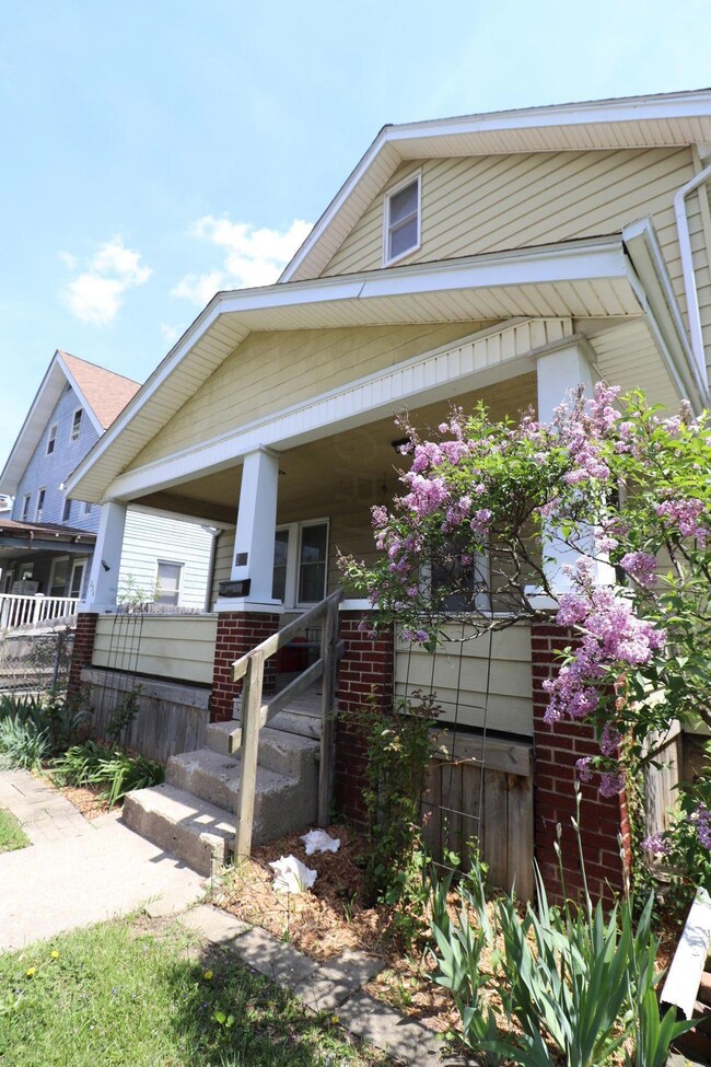 234 N Harris Ave, Columbus, OH 43204 - photo 2
