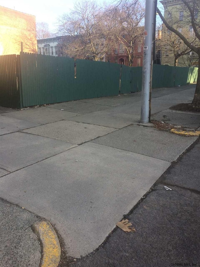 164 Lancaster St, Albany, NY 12210 - photo 4