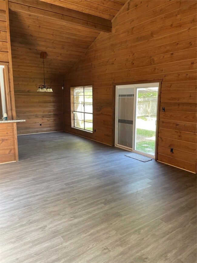 10419 White Clover Dr, Houston, TX 77089 - photo 4