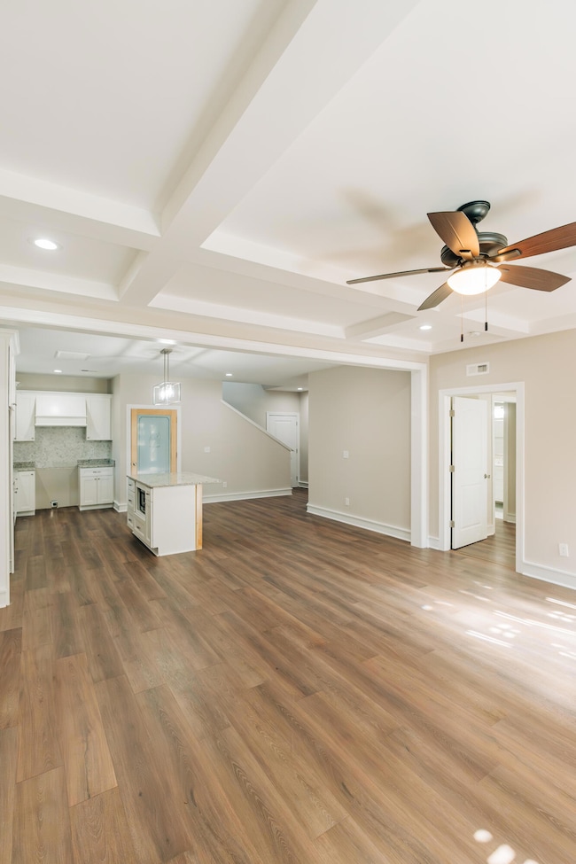 438 Locust St, Walterboro, SC 29488 - photo 5