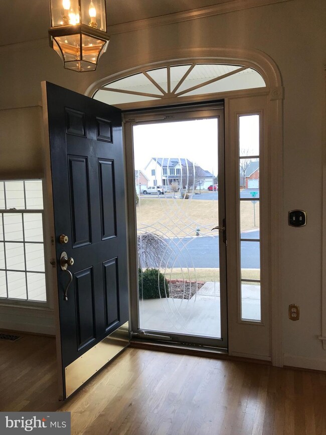 13604 Halifax Dr, Hagerstown, MD 21742 - photo 4