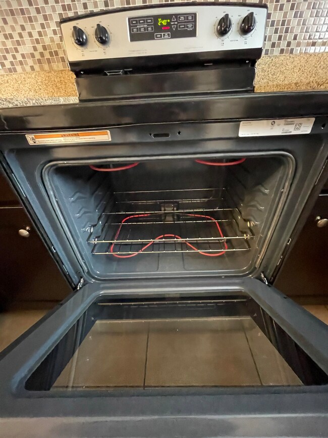 5402 Marcella Ave unit 203 B, Laredo, TX 78041 - photo 7