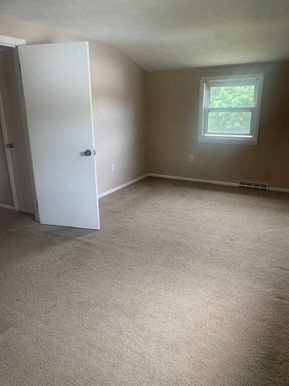 297 Cox St, Hudson, MA 01749 - photo 7