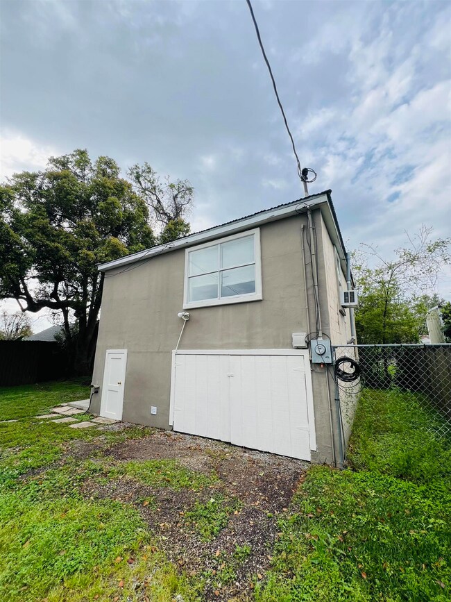 1118 Academy St, Houma, LA 70360 - photo 3