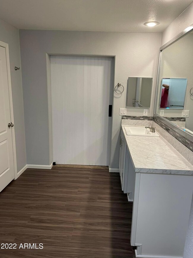 1100 MASTER BATH