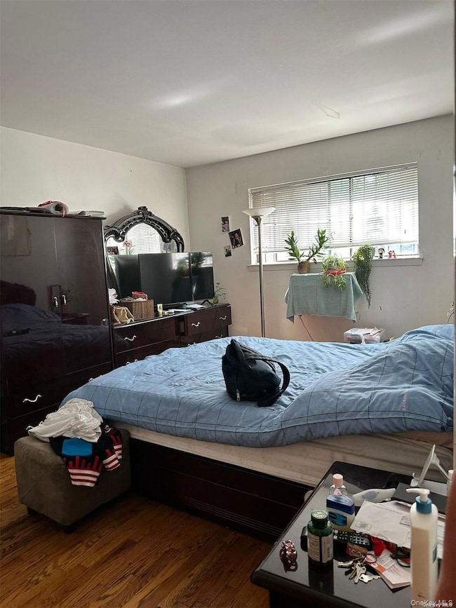137-38 Kalmia Ave, Flushing, NY 11355 - photo 4