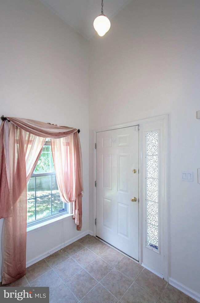 513 Williamsburg Way, King of Prussia, PA 19406 - photo 3