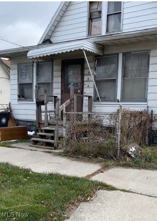 1964 Chase St, Toledo, OH 43611 - photo 2