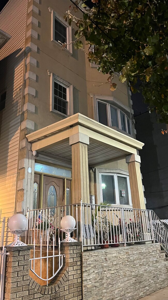 2714 New York Ave unit 1, Union City, NJ 07087 - photo 3