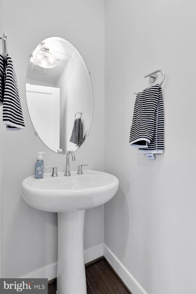 3050 7th St NE, Washington, DC 20017 - photo 5