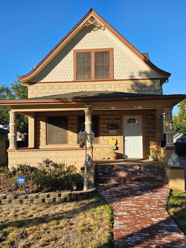 411 J St, Los Banos, CA 93635 - photo 3