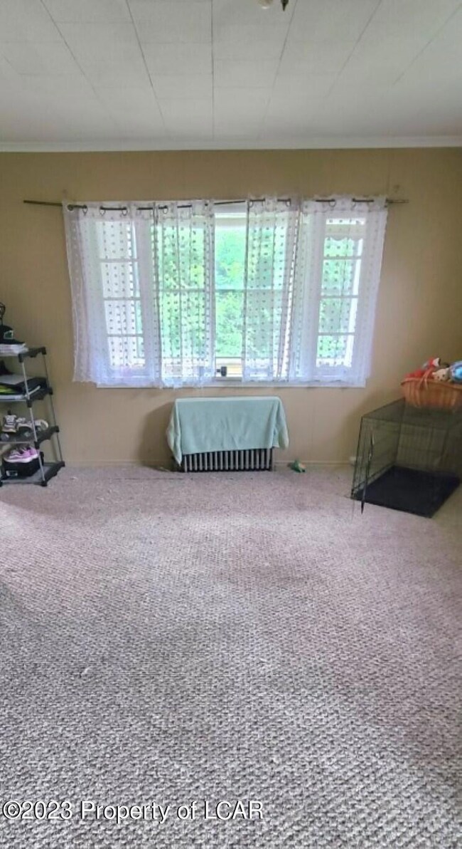 25 Tobin Ln, Kingston, PA 18704 - photo 4