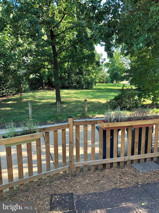 531 E Bellefonte Ave, Alexandria, VA 22301 - photo 4