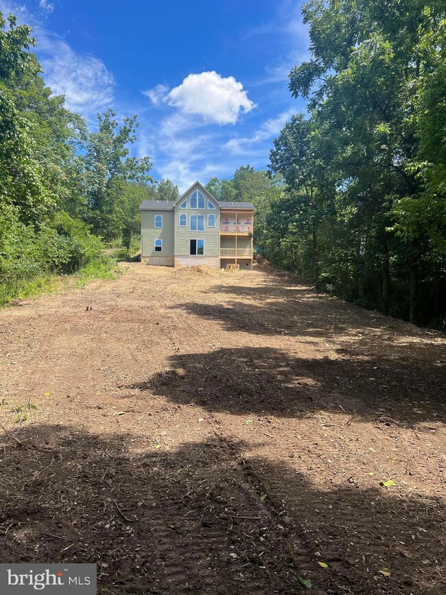 460 Dollar Ln, Bunker Hill, WV 25413 - photo 2