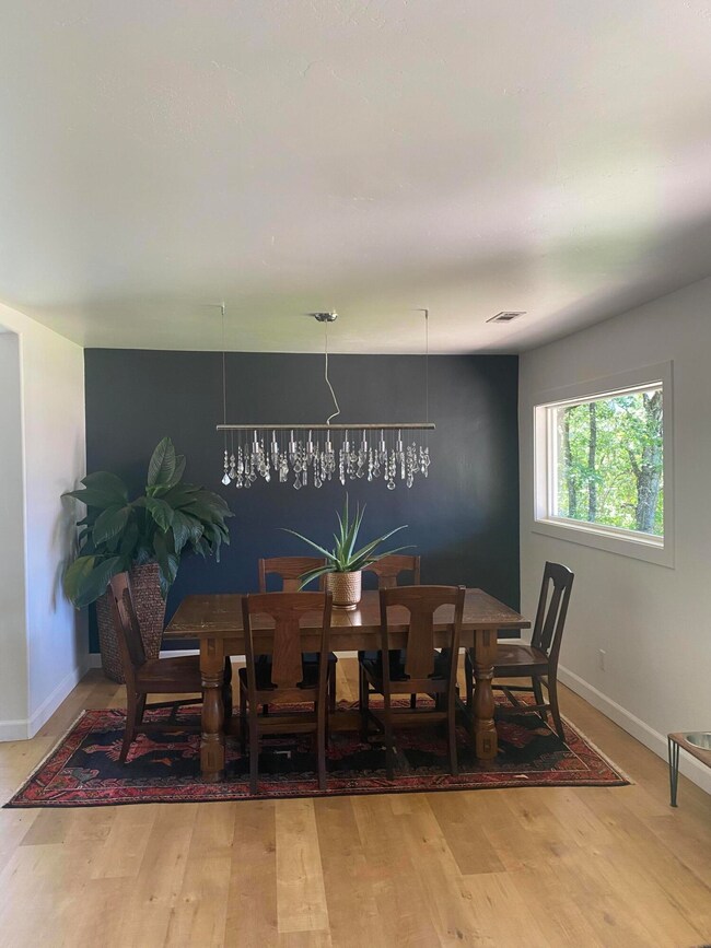 619 3rd St, Rogue River, OR 97537 - photo 7