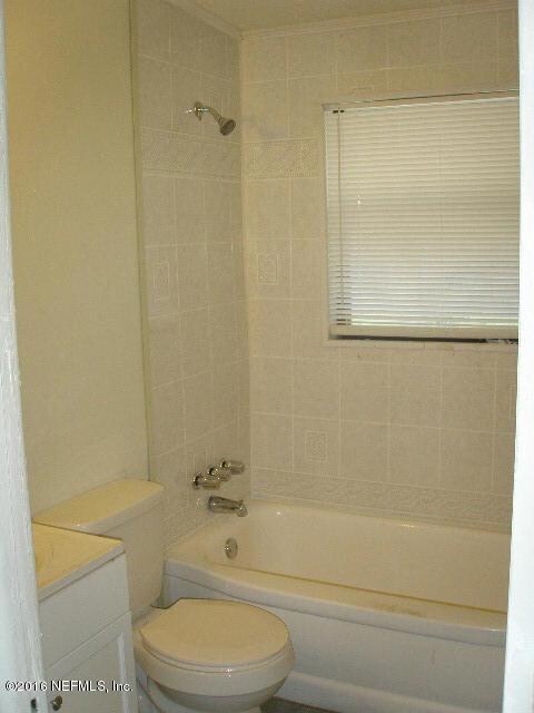 07 Bathroom