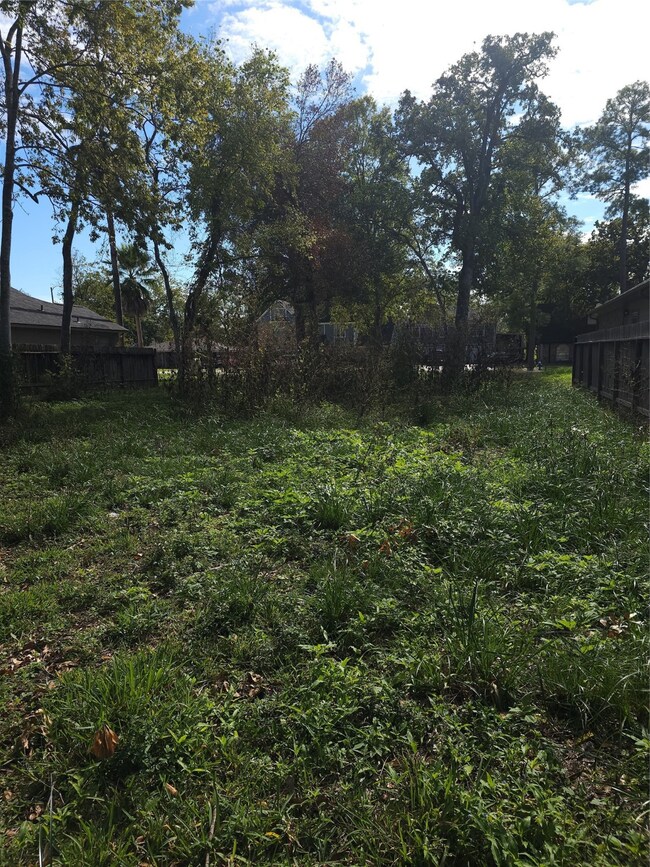 2632 Cliffdale St, Houston, TX 77091 - photo 6