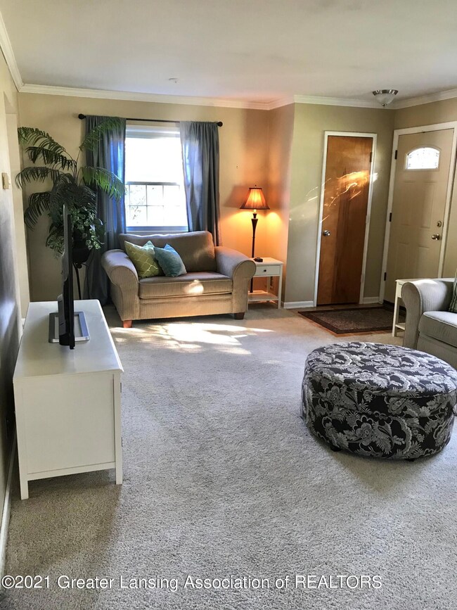 1117 Mitchell Ave, Lansing, MI 48917 - photo 2