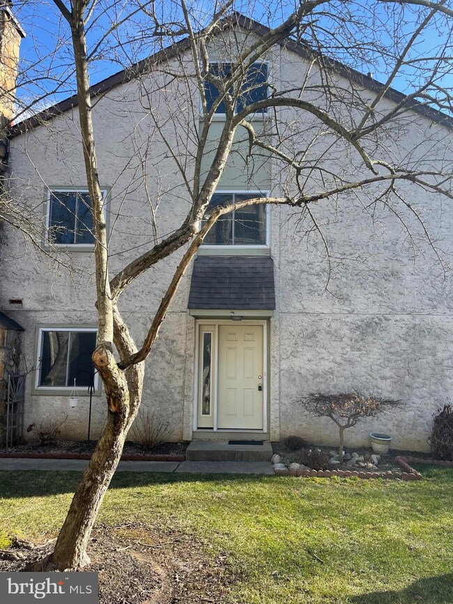 56 Thoreau Dr, Plainsboro, NJ 08536 - photo 2